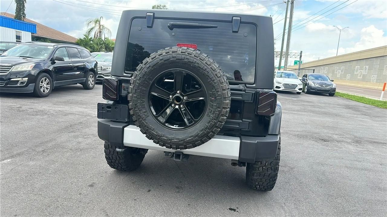 Jeep Wrangler  2013