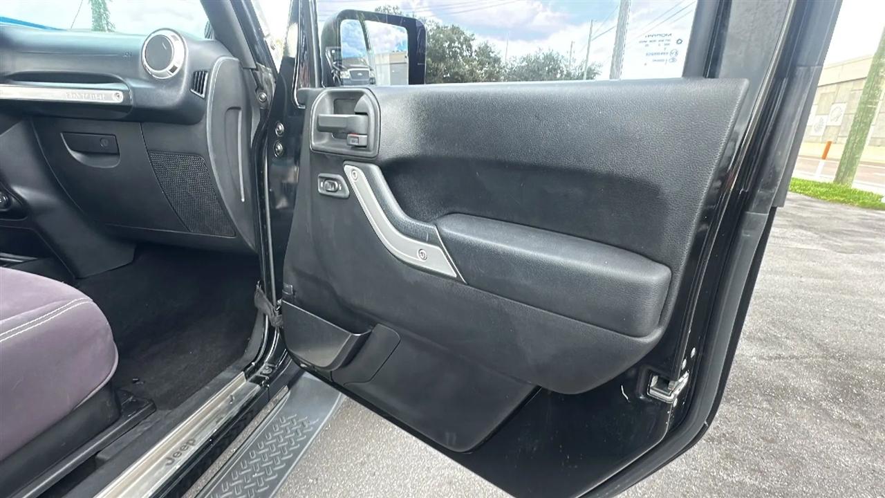 Jeep Wrangler  2013