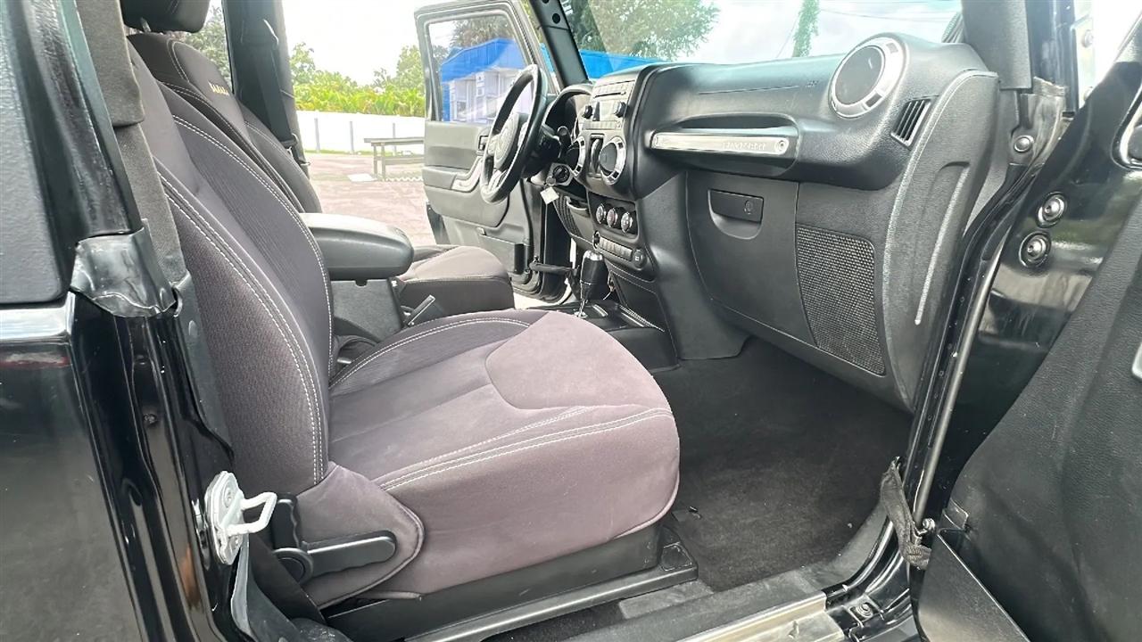 Jeep Wrangler  2013