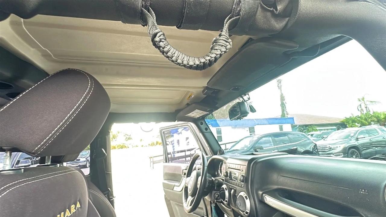 Jeep Wrangler  2013