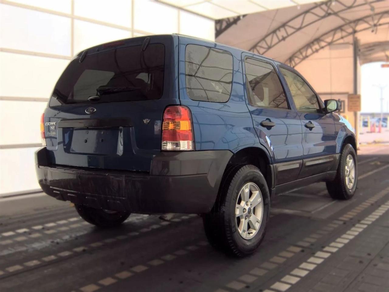 Ford Escape  2007