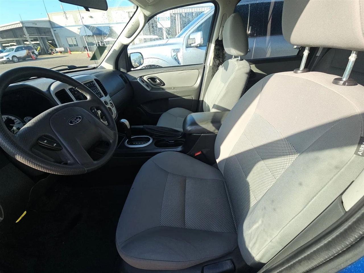 Ford Escape  2007