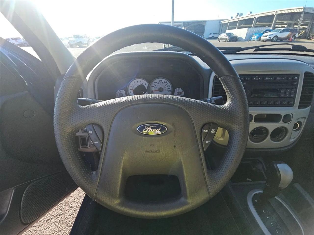 Ford Escape  2007