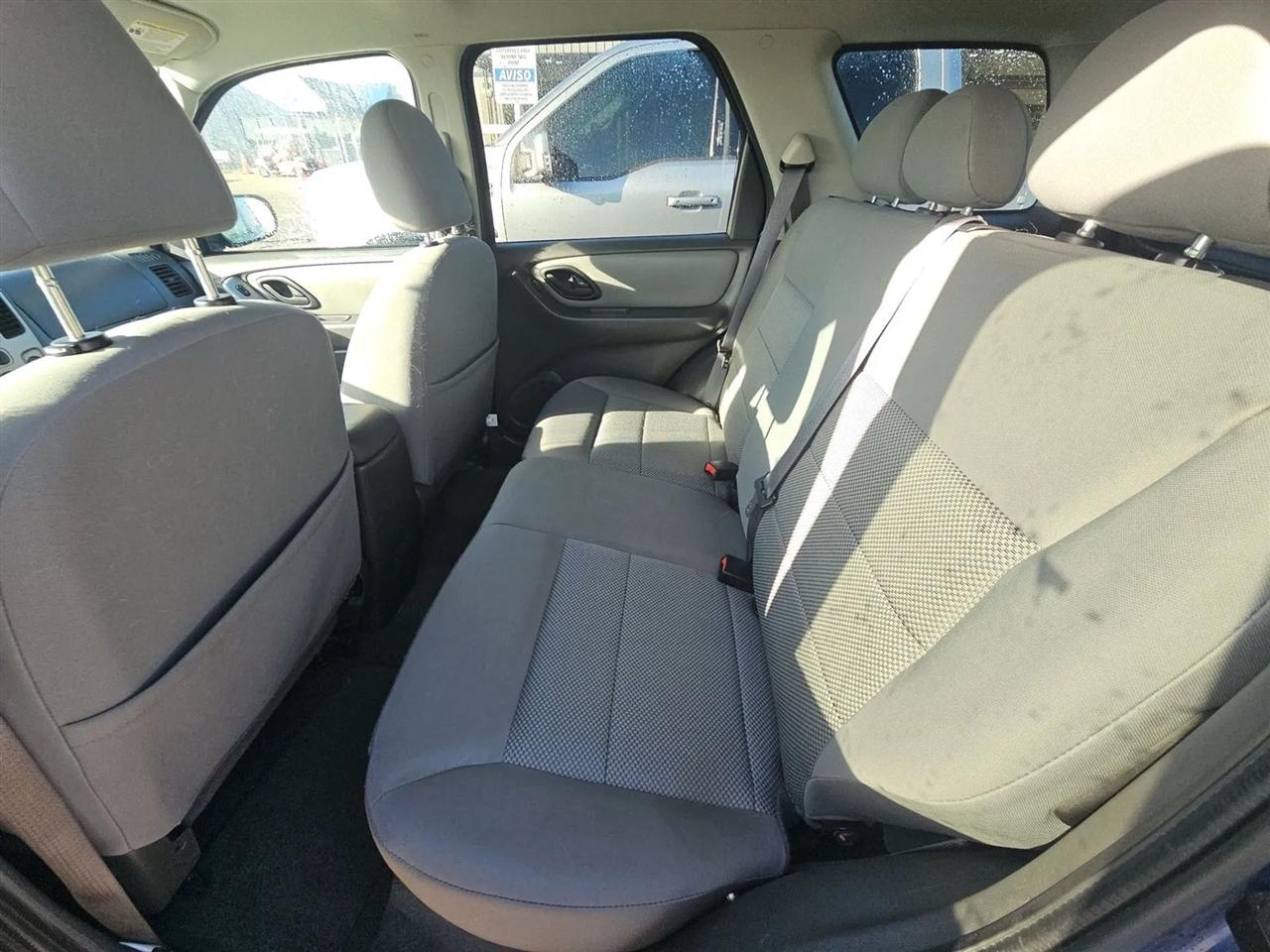 Ford Escape  2007