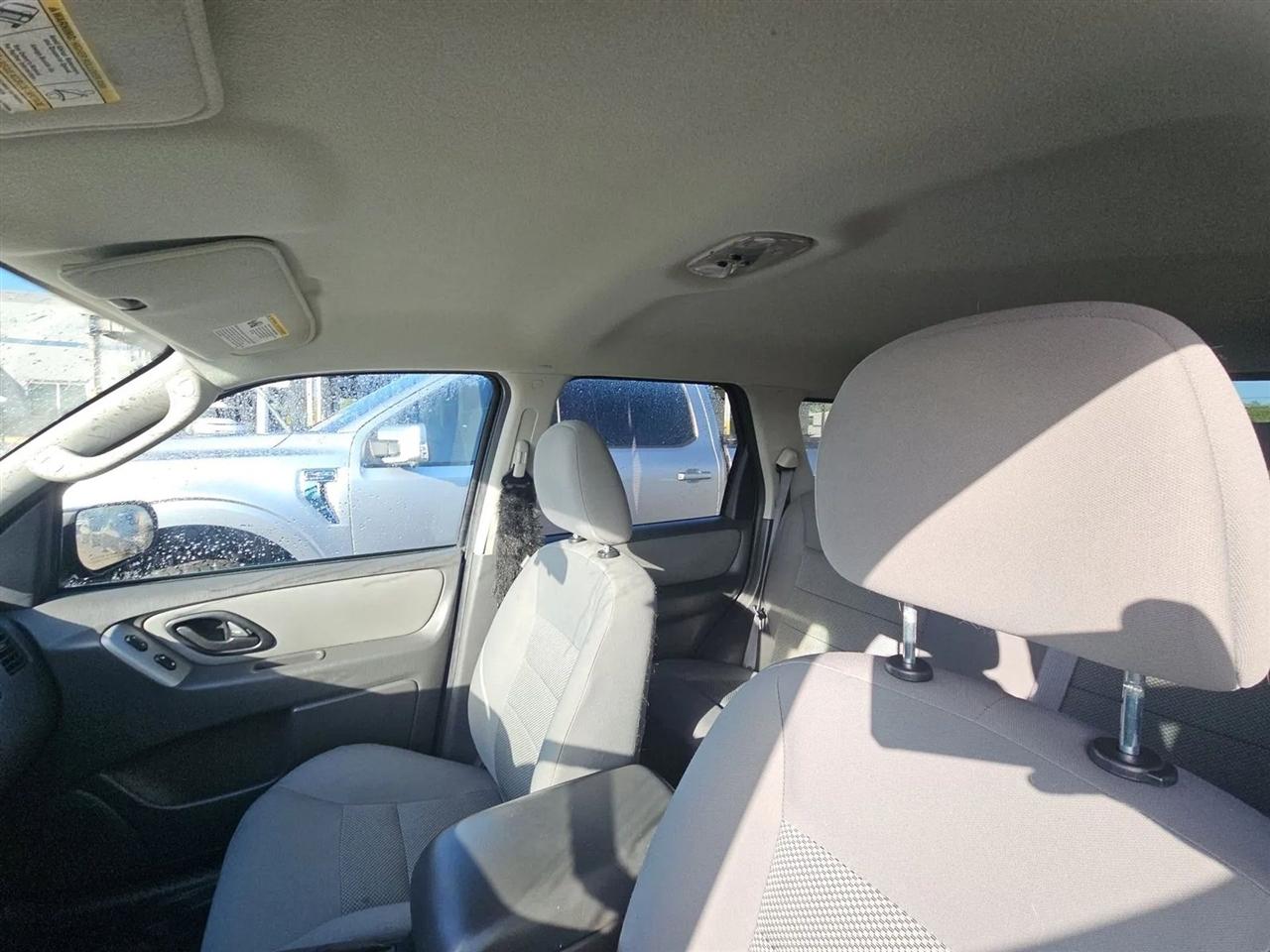 Ford Escape  2007