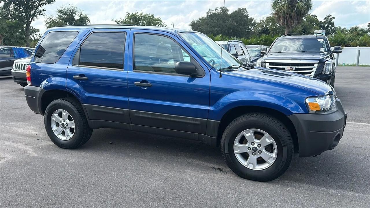 Ford Escape  2007