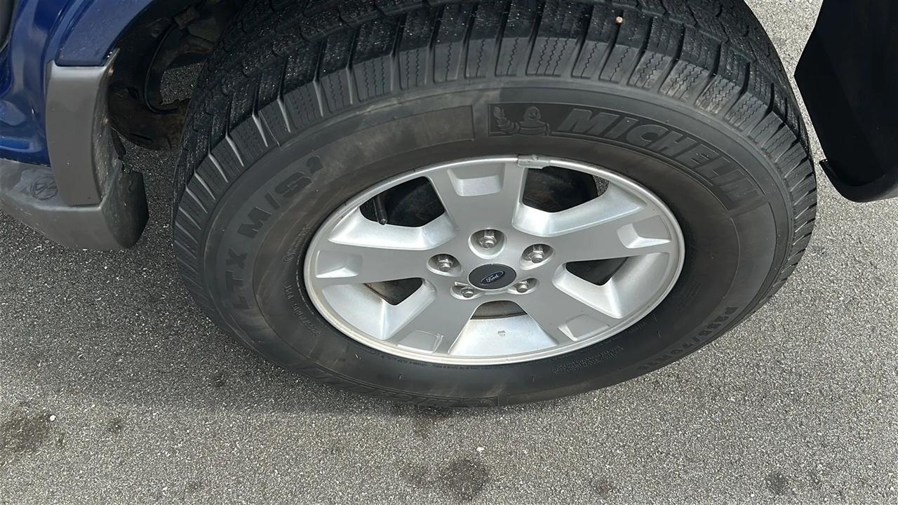 Ford Escape  2007