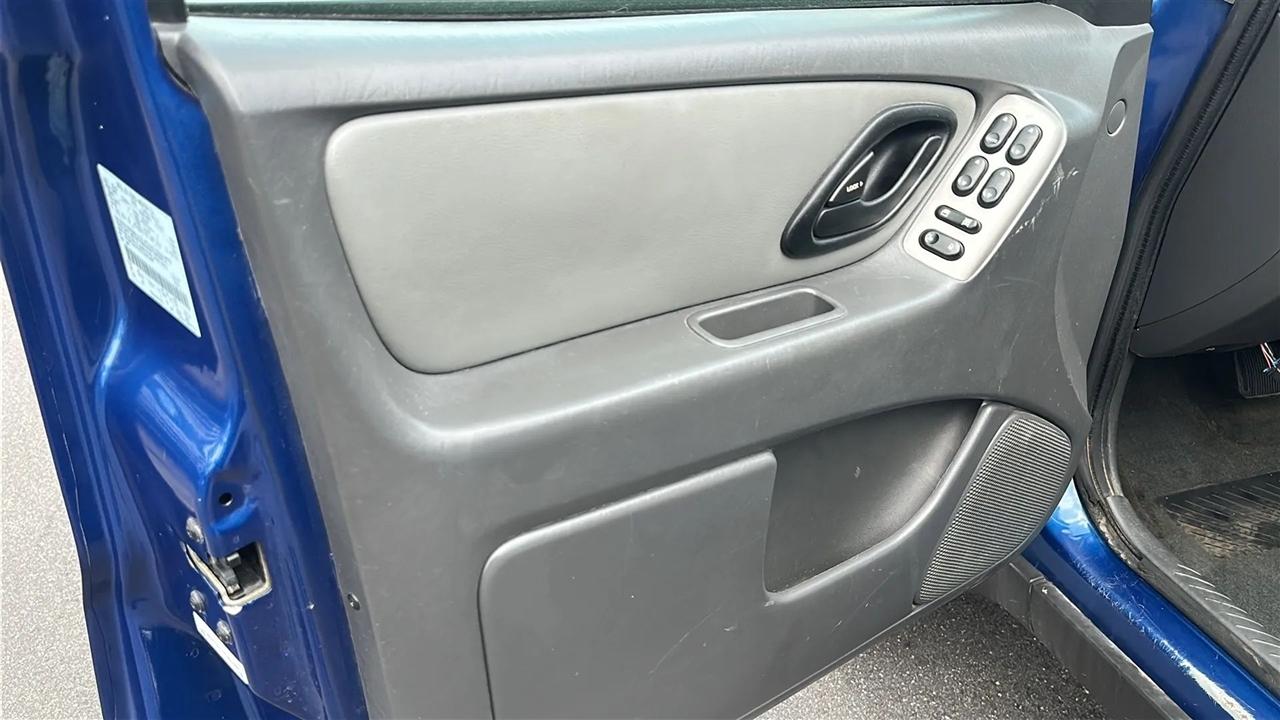 Ford Escape  2007