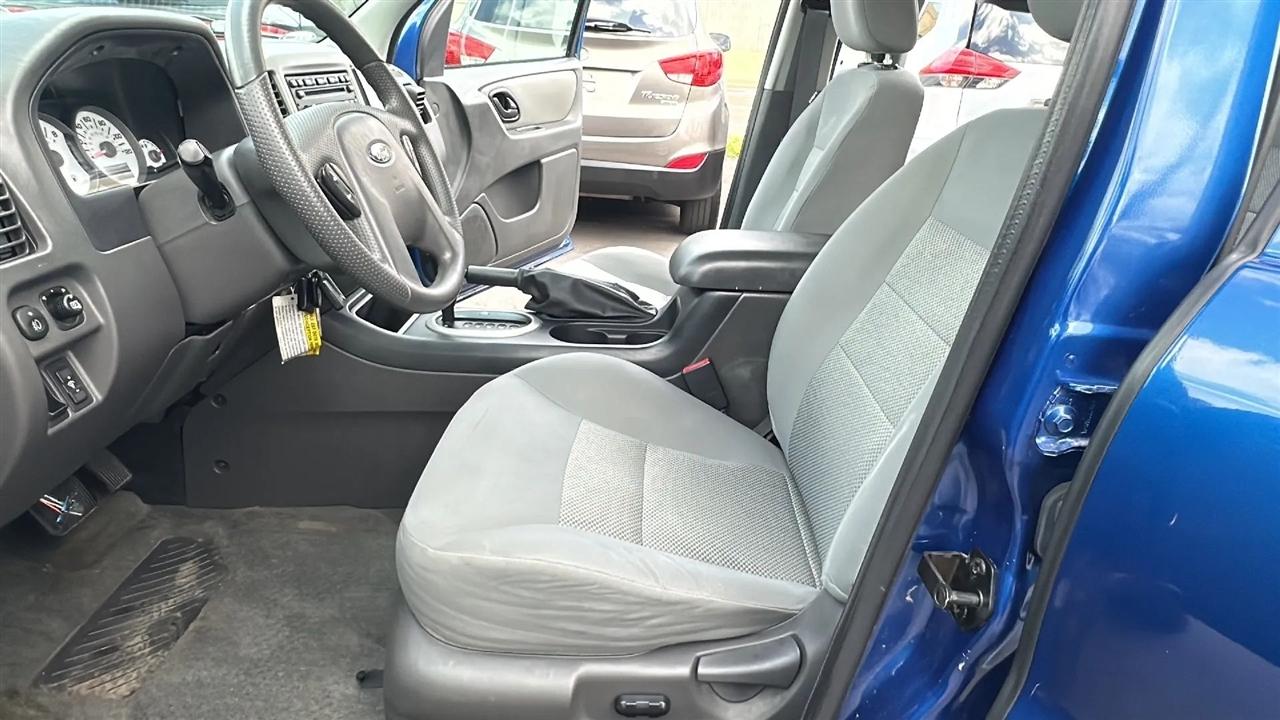 Ford Escape  2007
