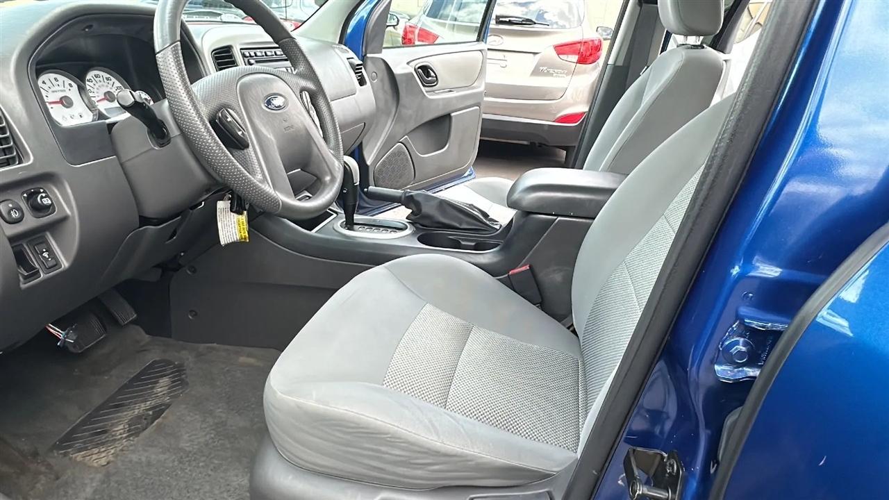 Ford Escape  2007