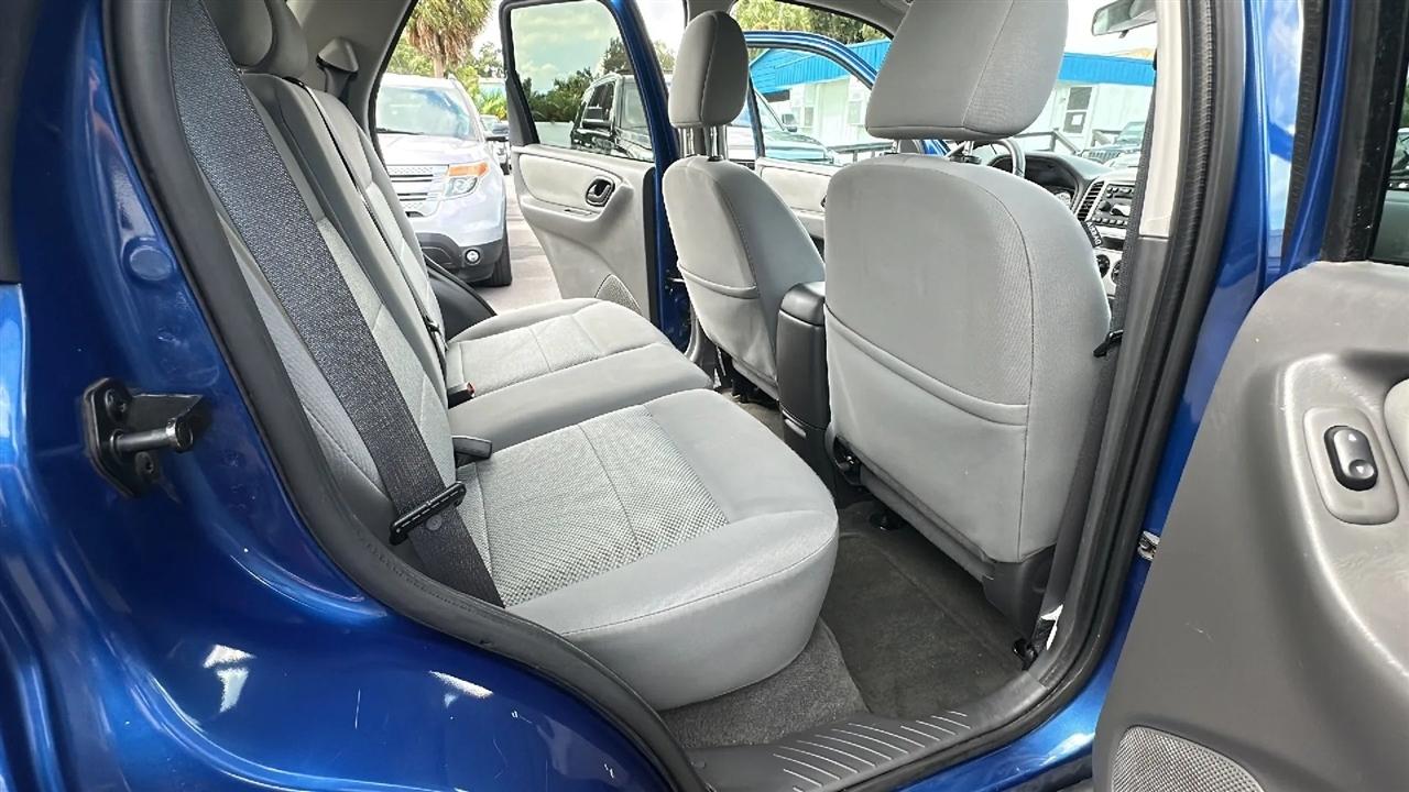 Ford Escape  2007