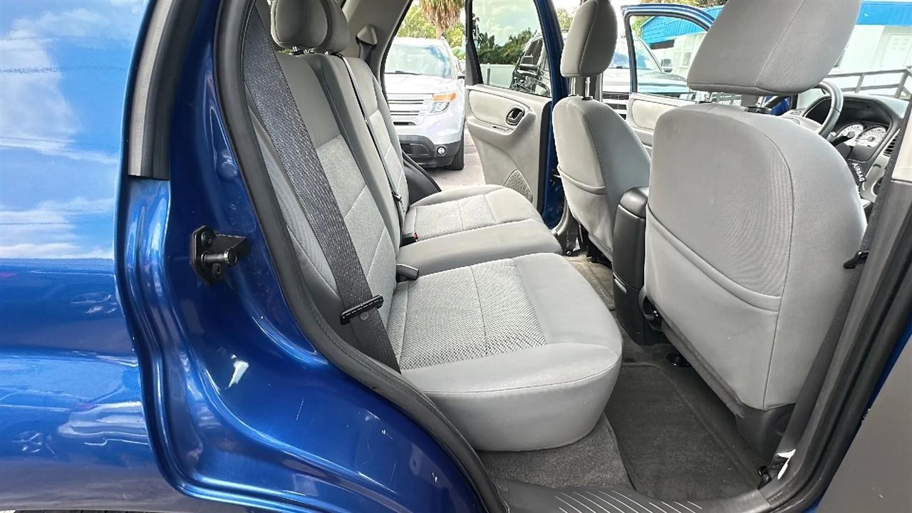 Ford Escape  2007