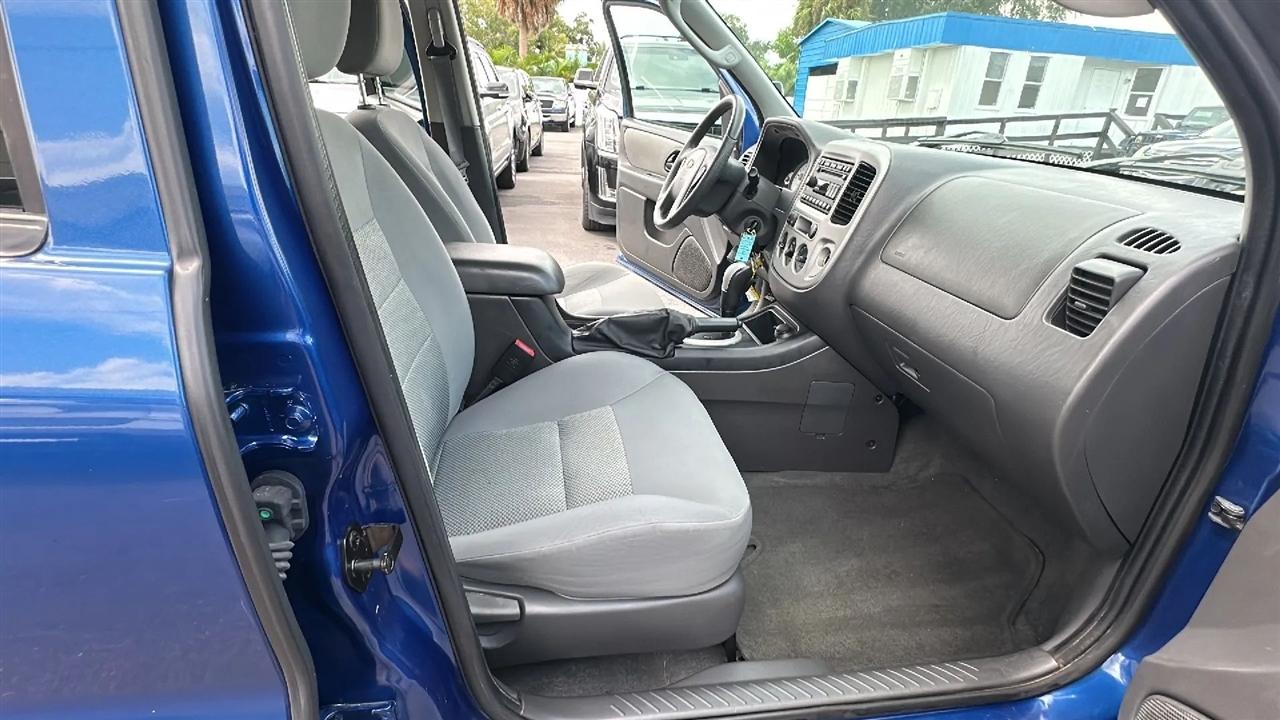 Ford Escape  2007