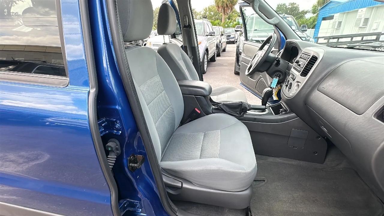 Ford Escape  2007