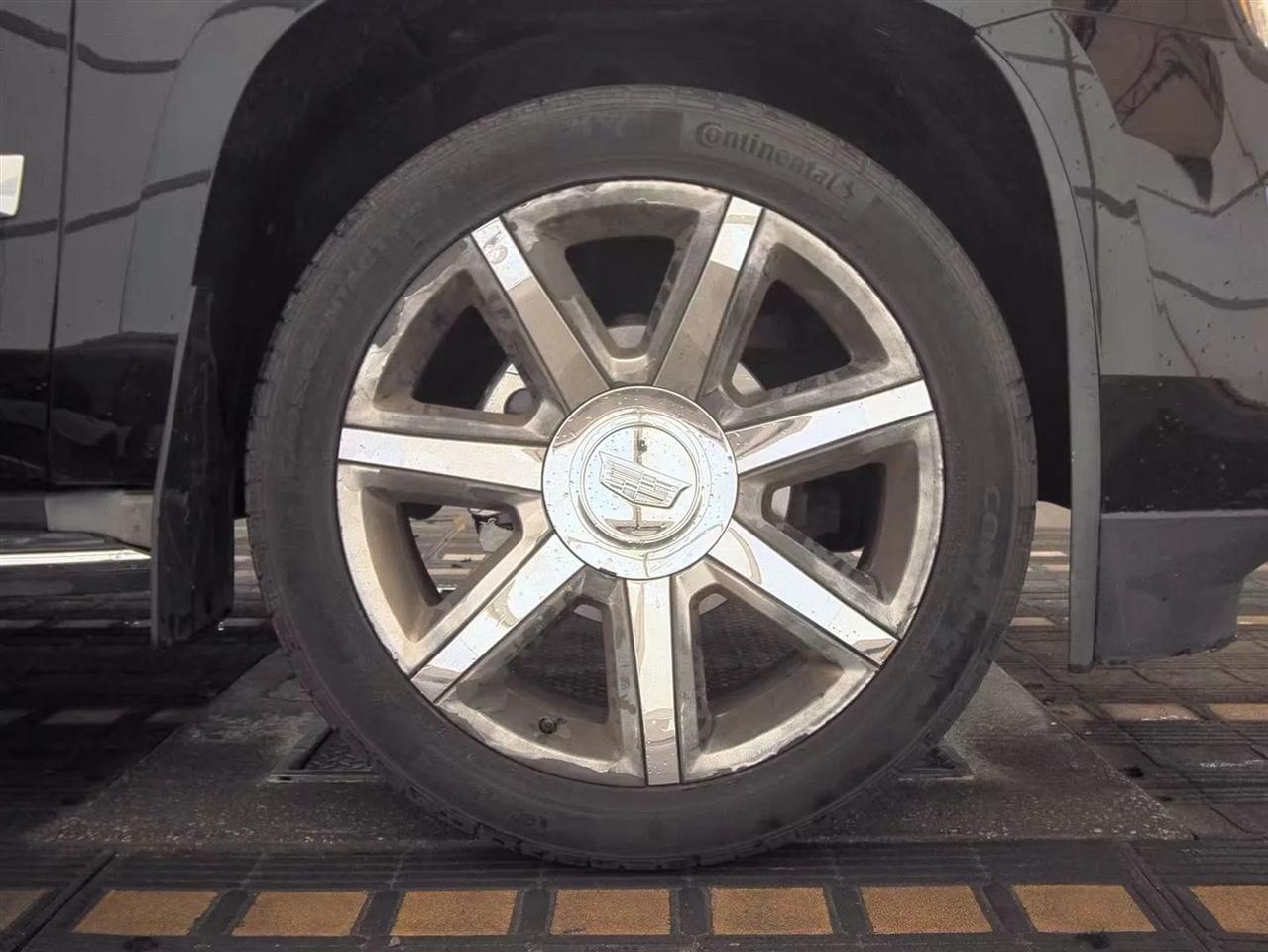 Cadillac Escalade  2015