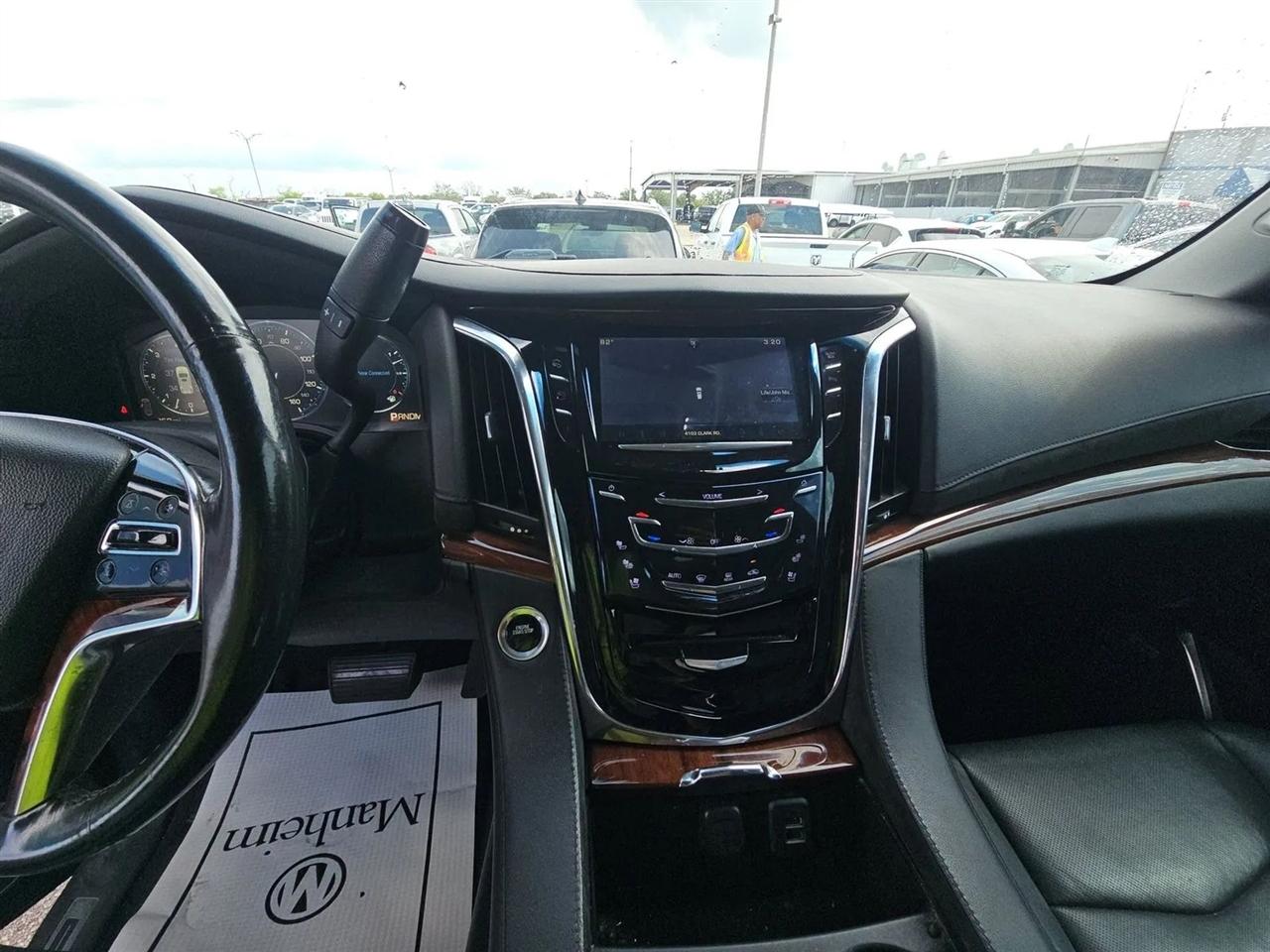 Cadillac Escalade  2015