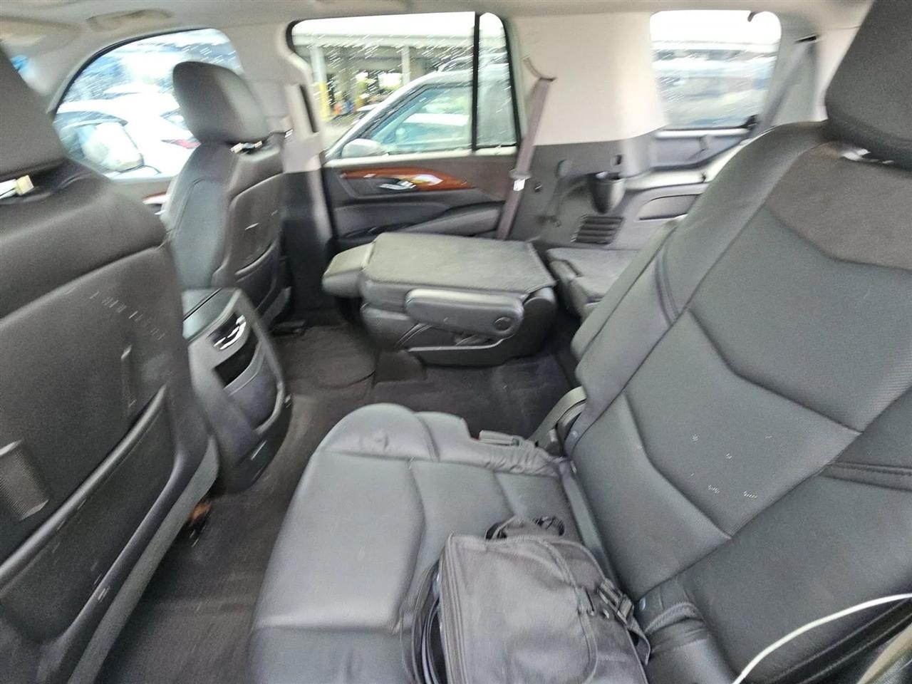 Cadillac Escalade  2015