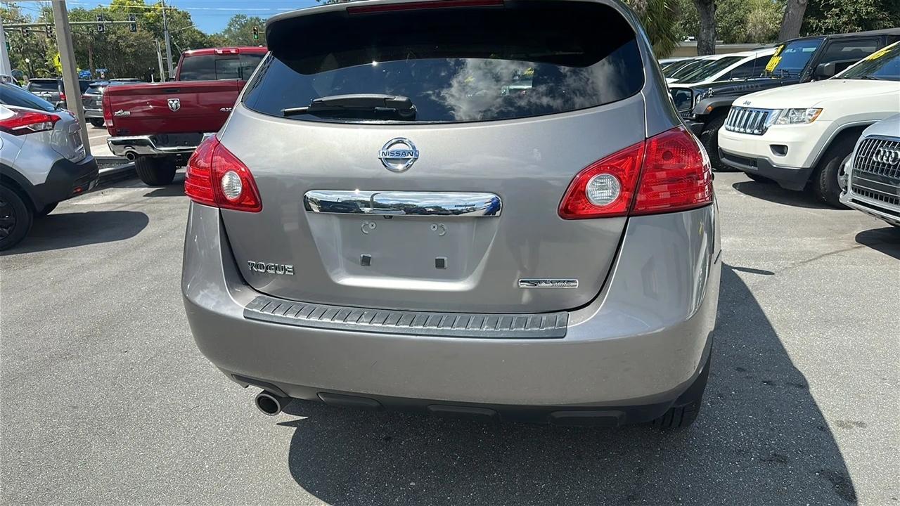 Nissan Rogue  2013