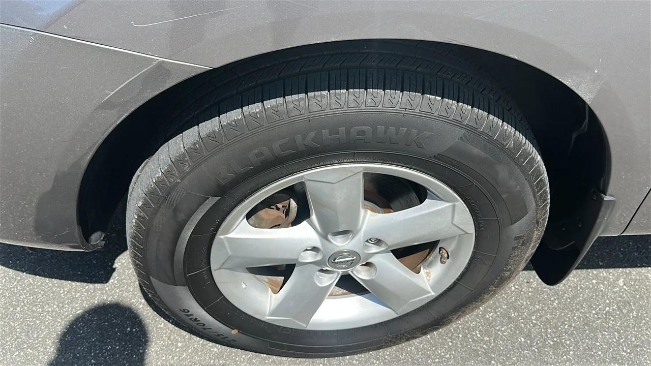 Nissan Rogue  2013