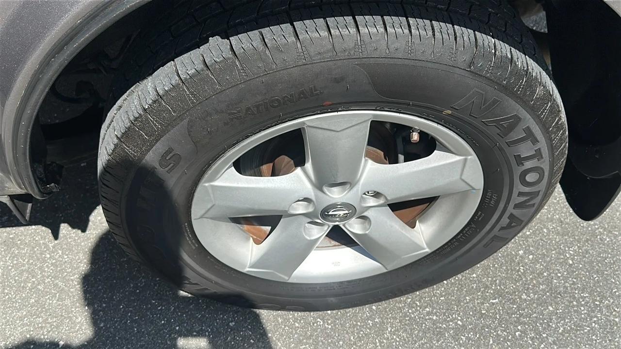 Nissan Rogue  2013