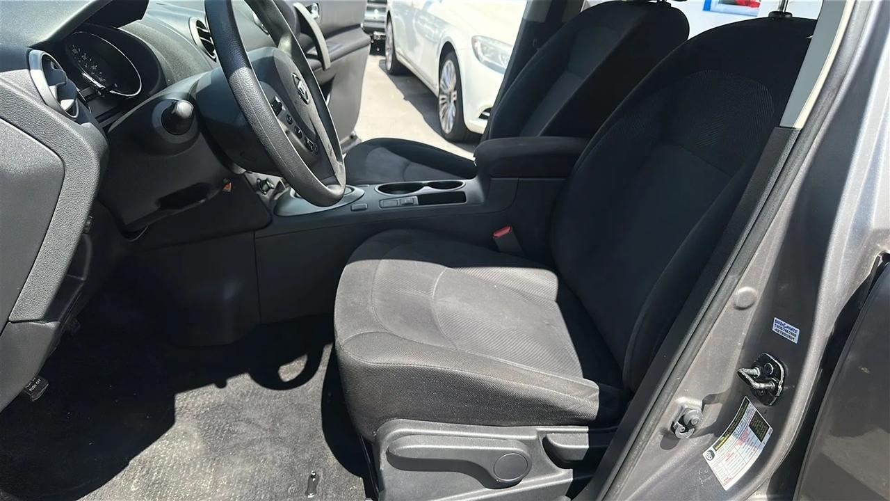 Nissan Rogue  2013