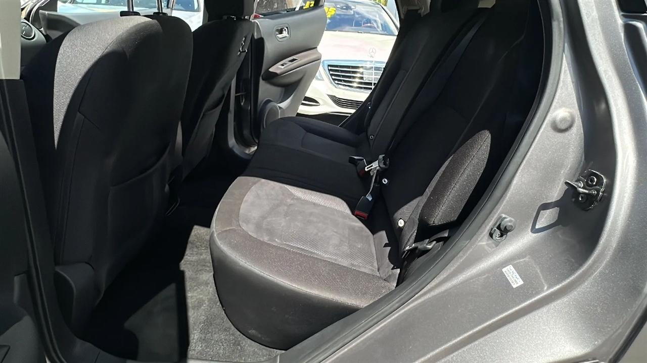 Nissan Rogue  2013