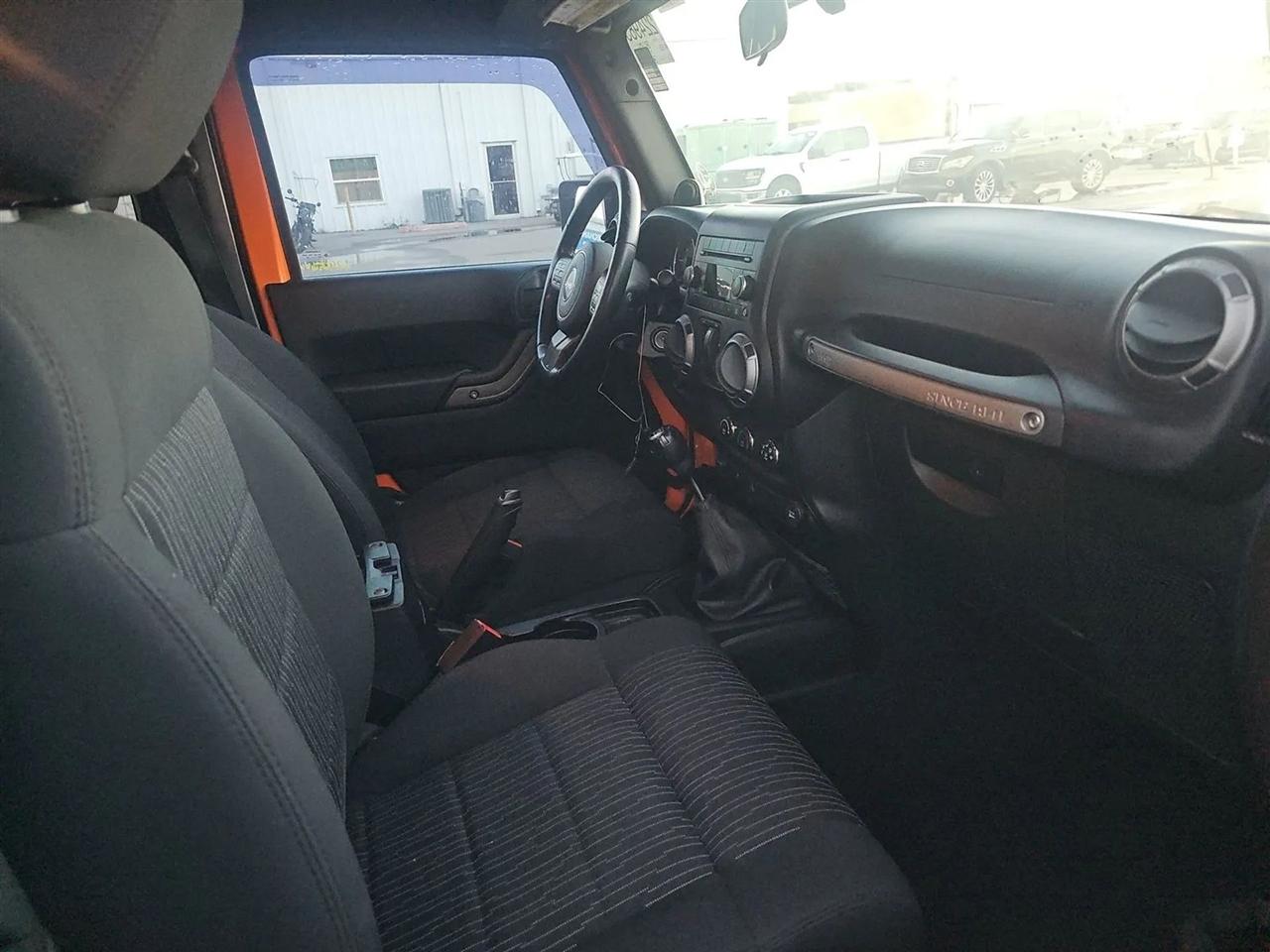 Jeep Wrangler  2012