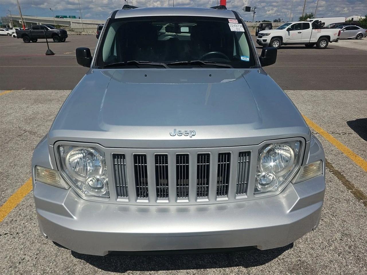 Jeep Liberty  2012