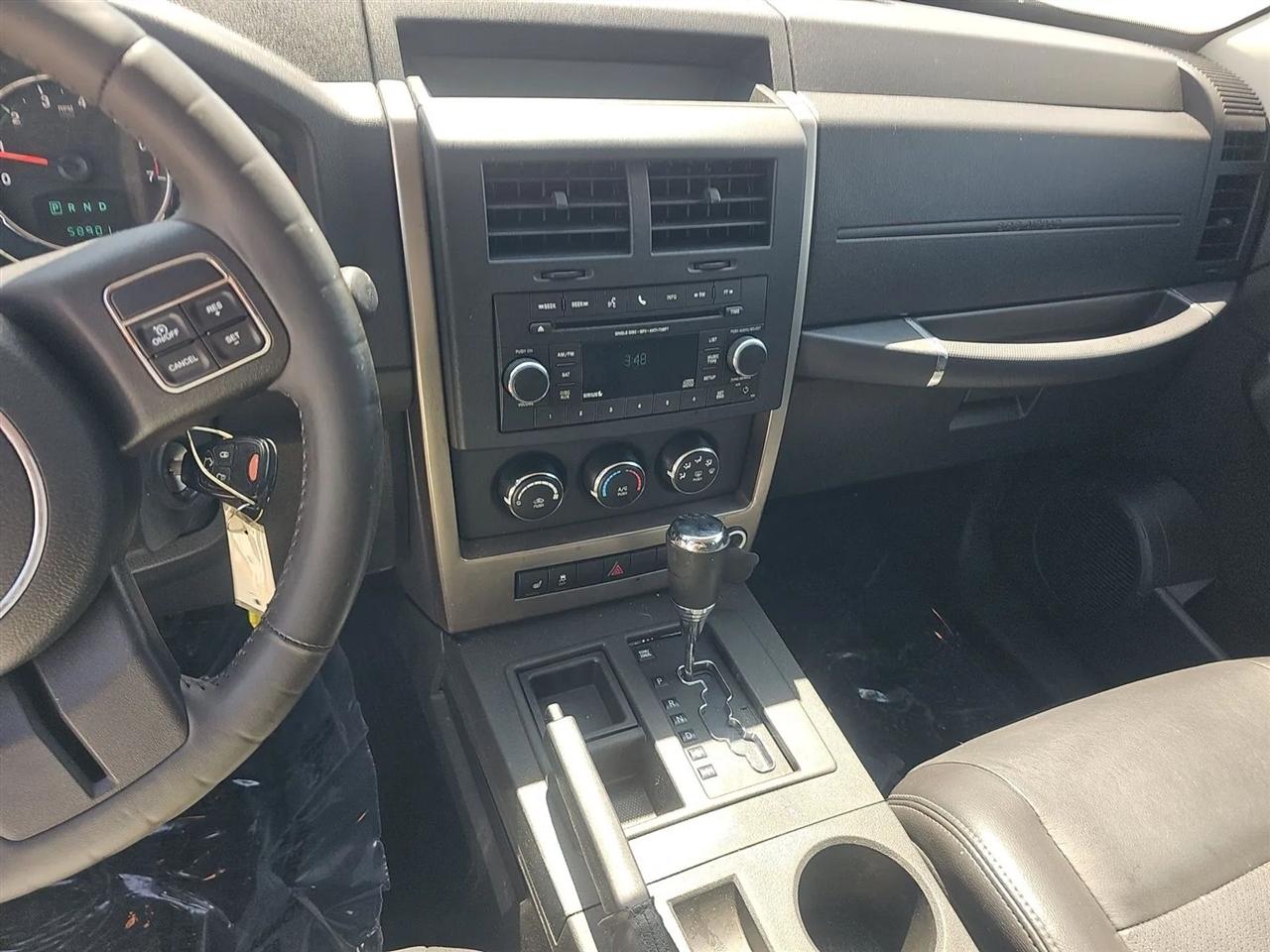 Jeep Liberty  2012