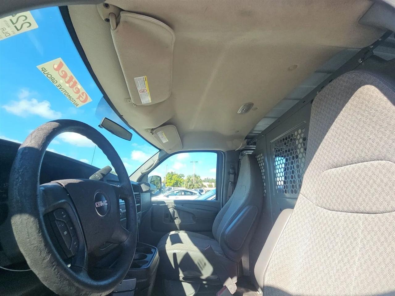 GMC Savana Cargo Van  2015