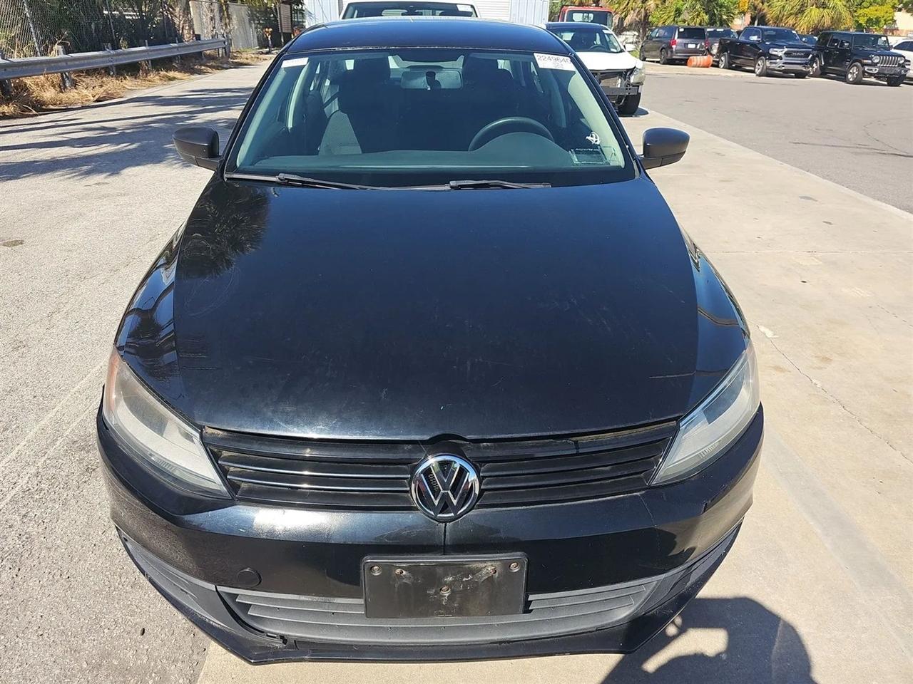 Volkswagen Jetta Sedan  2013