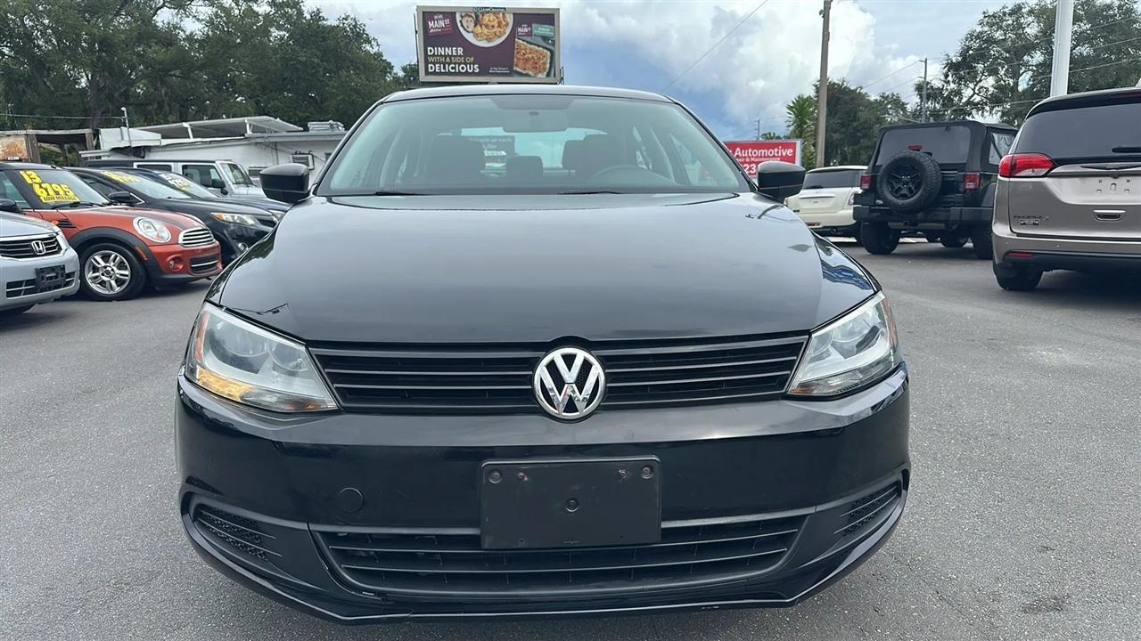 Volkswagen Jetta Sedan  2013