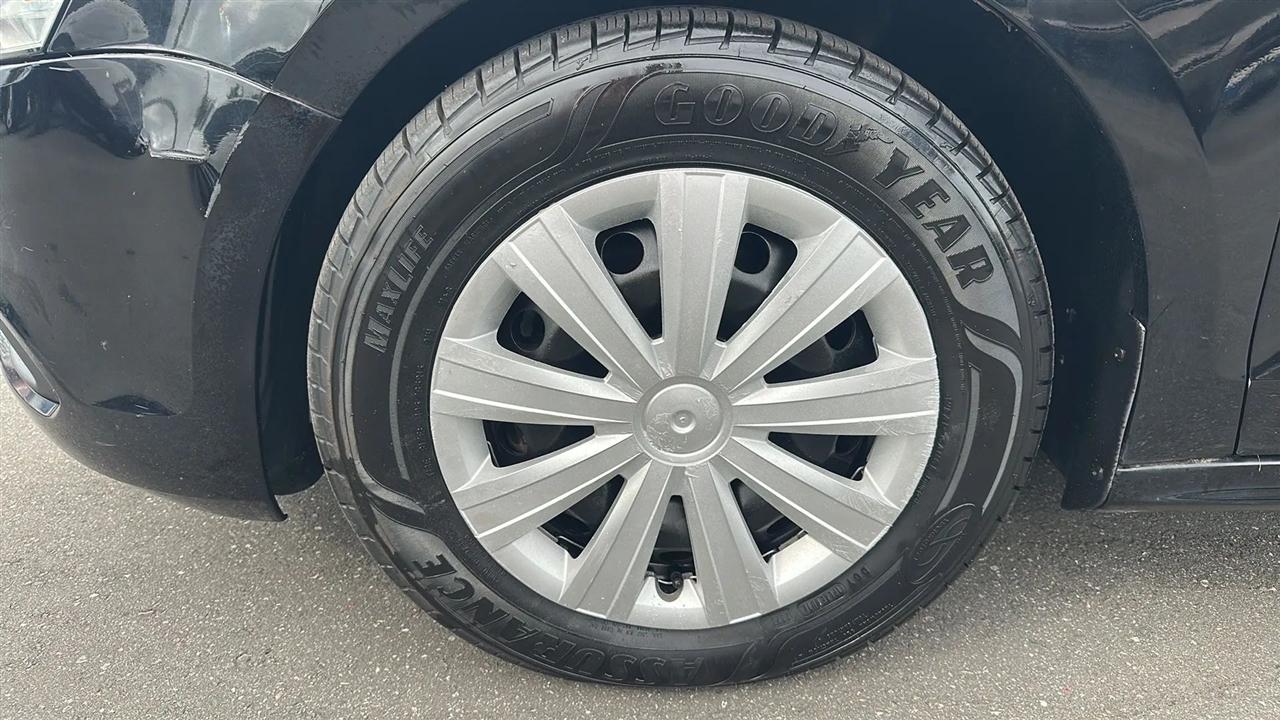 Volkswagen Jetta Sedan  2013