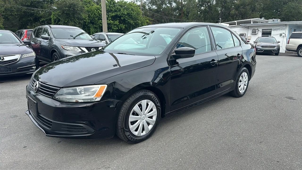 Volkswagen Jetta Sedan  2013