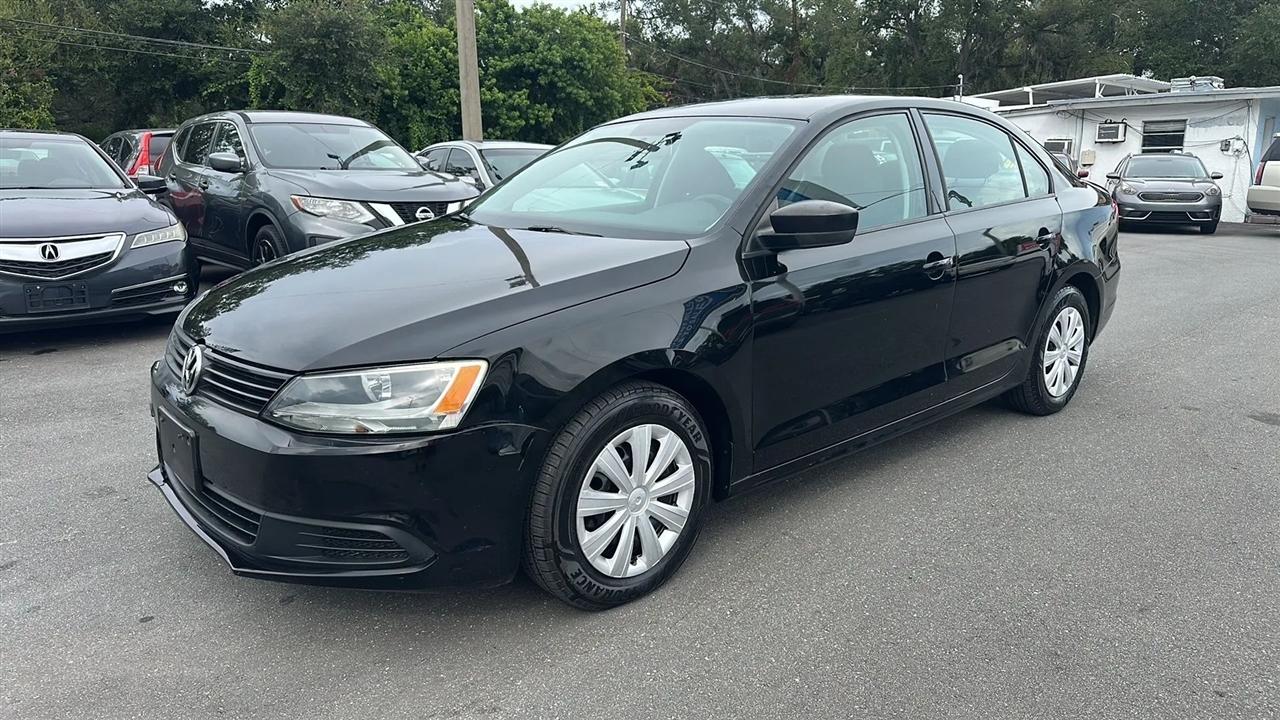 Volkswagen Jetta Sedan  2013