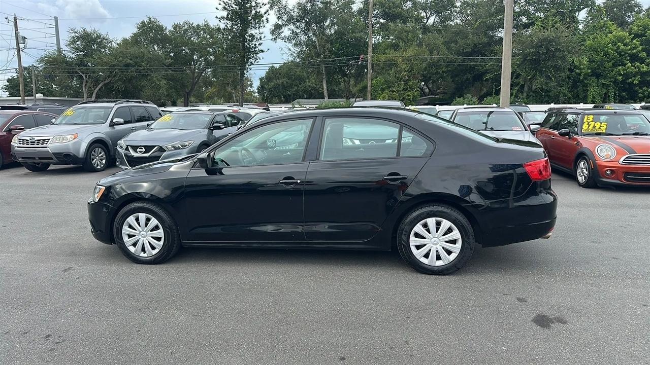 Volkswagen Jetta Sedan  2013