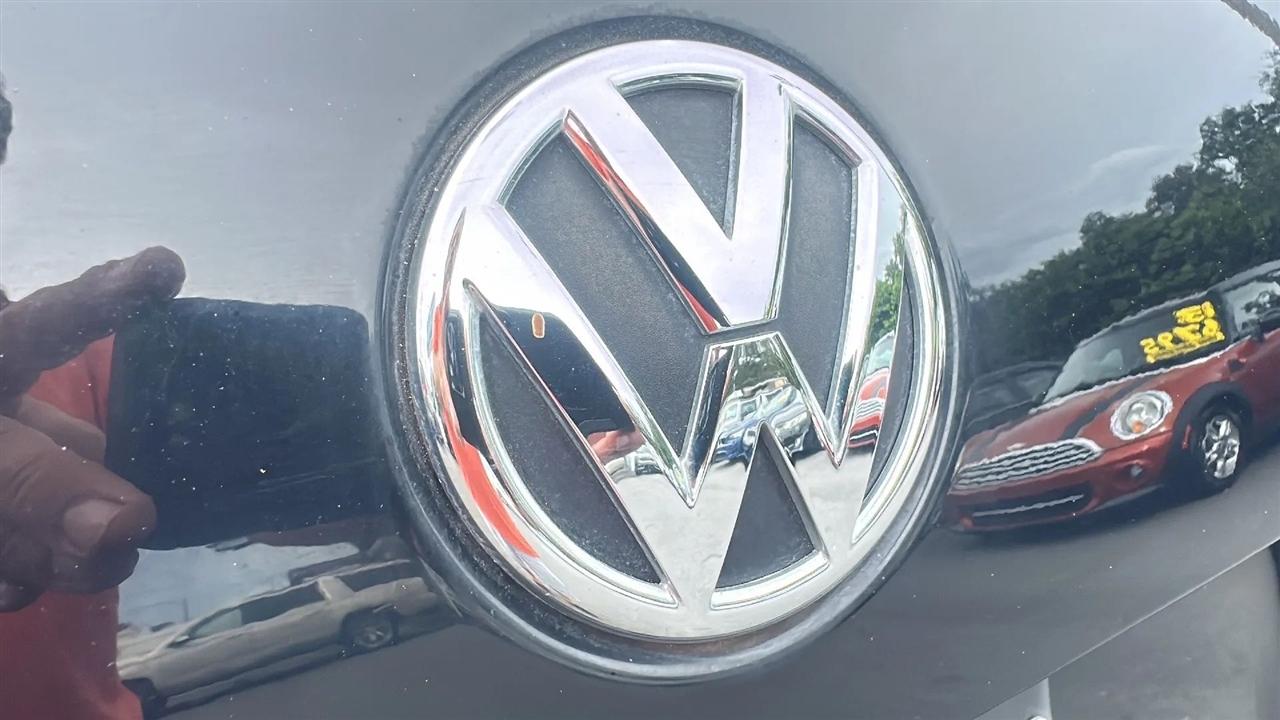 Volkswagen Jetta Sedan  2013