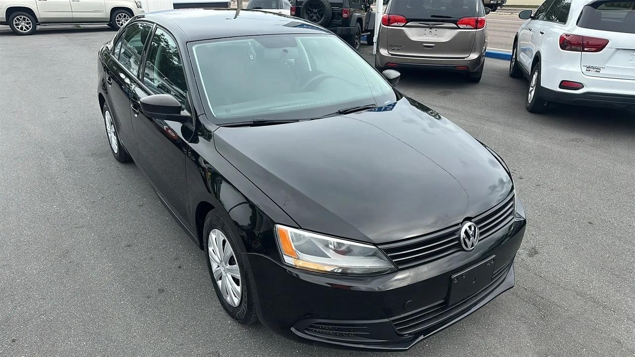 Volkswagen Jetta Sedan  2013