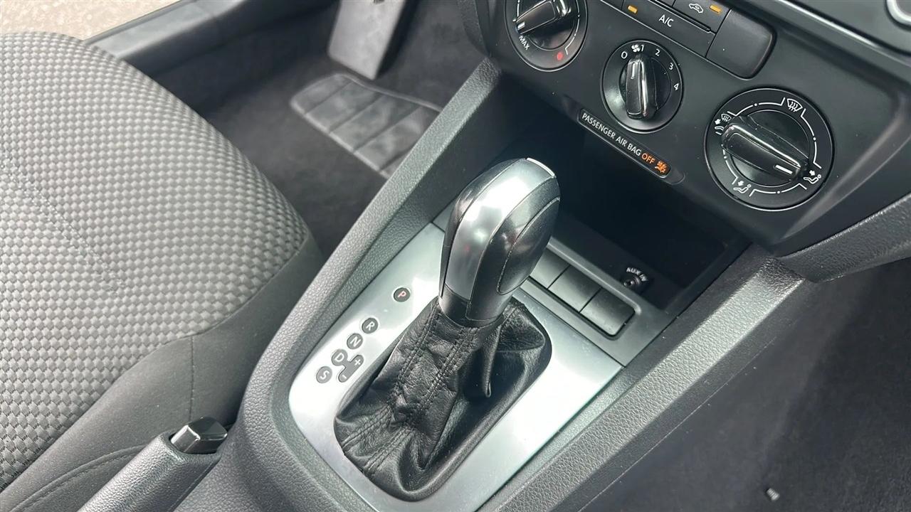 Volkswagen Jetta Sedan  2013