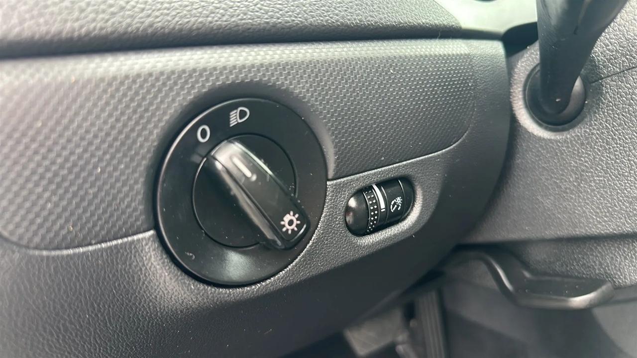 Volkswagen Jetta Sedan  2013