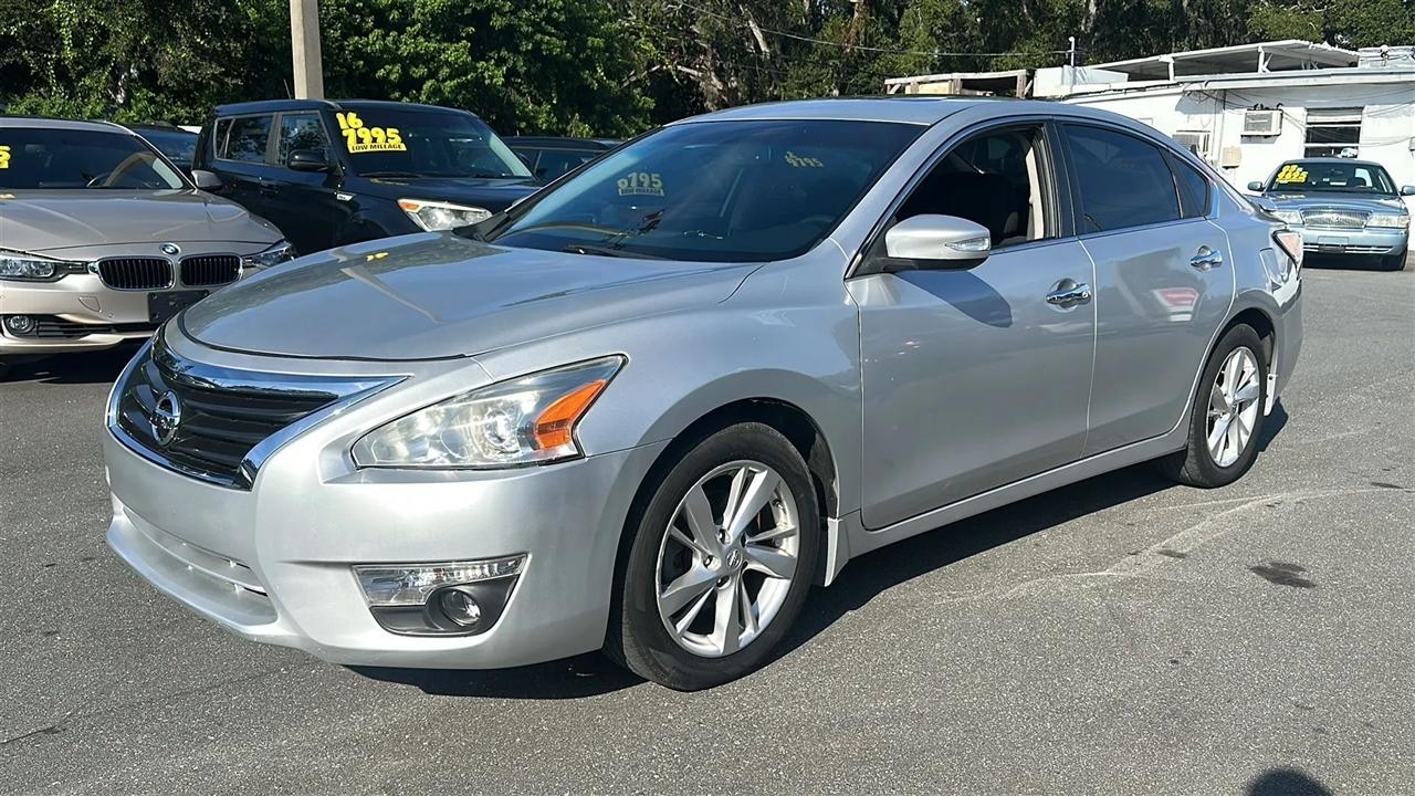 Nissan Altima  2015