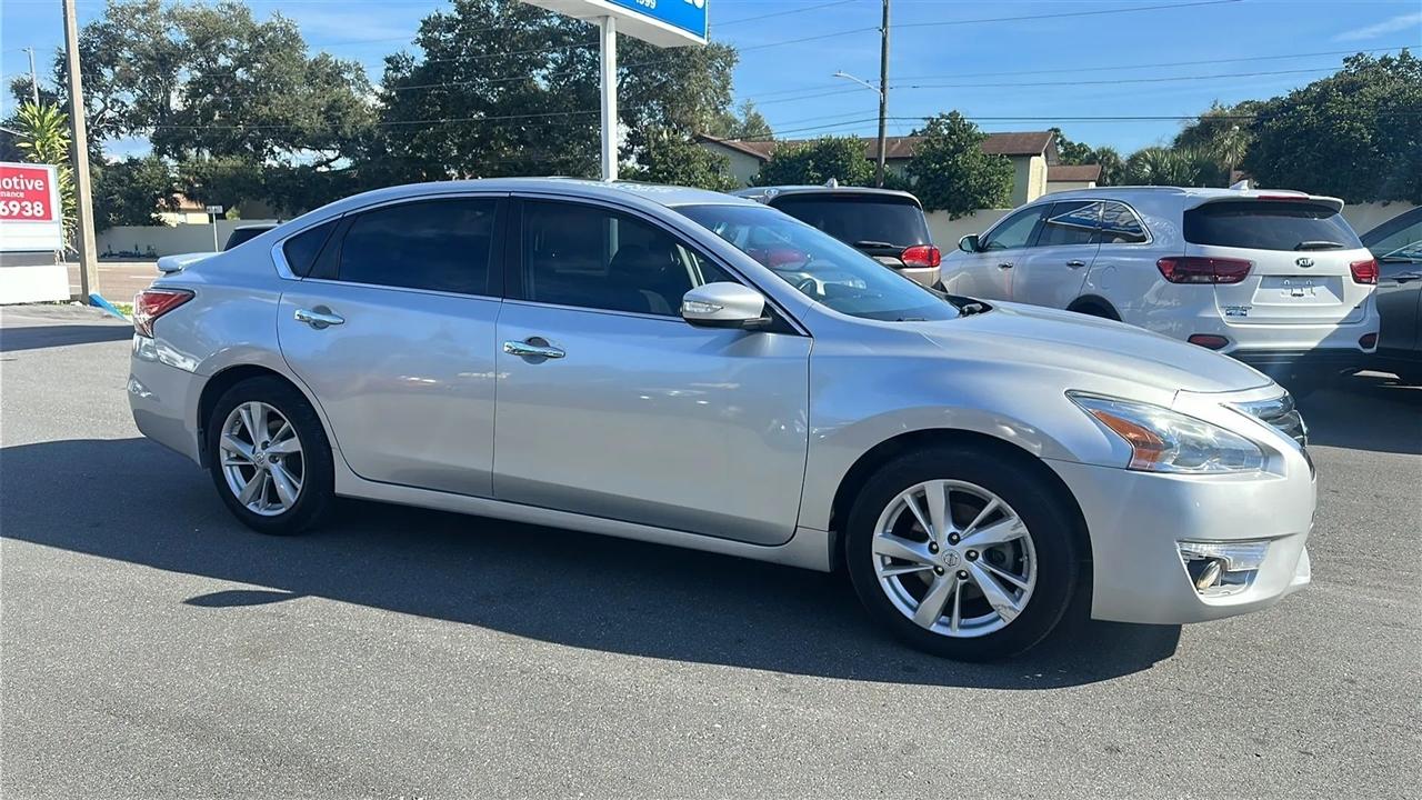 Nissan Altima  2015