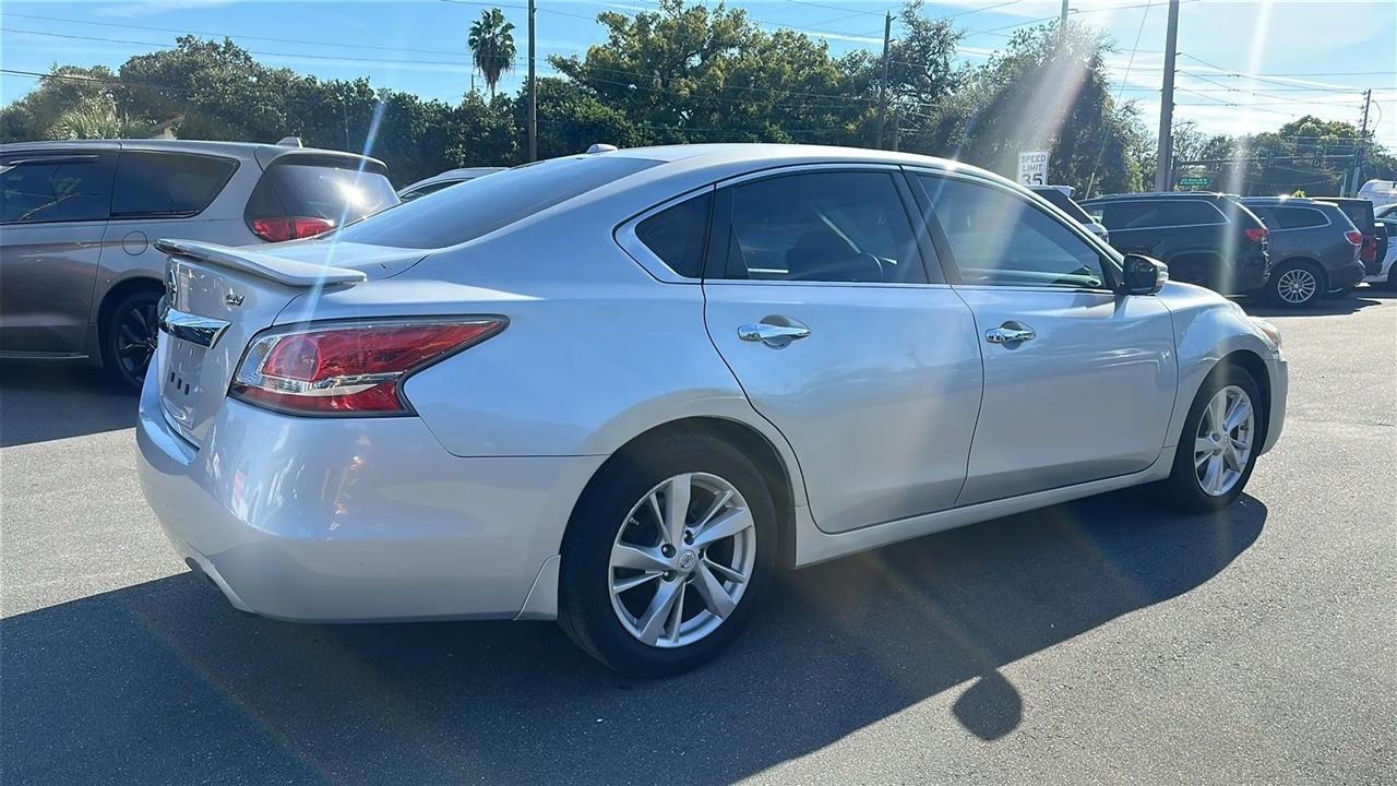 Nissan Altima  2015