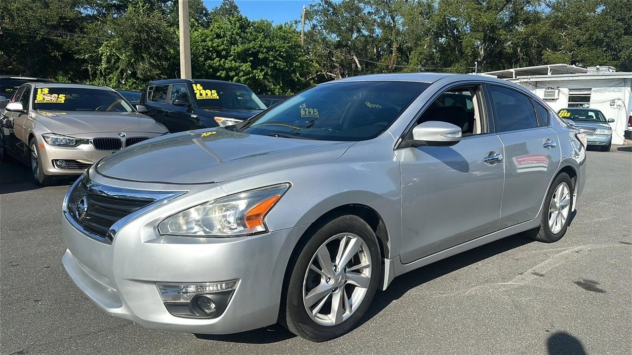 Nissan Altima  2015