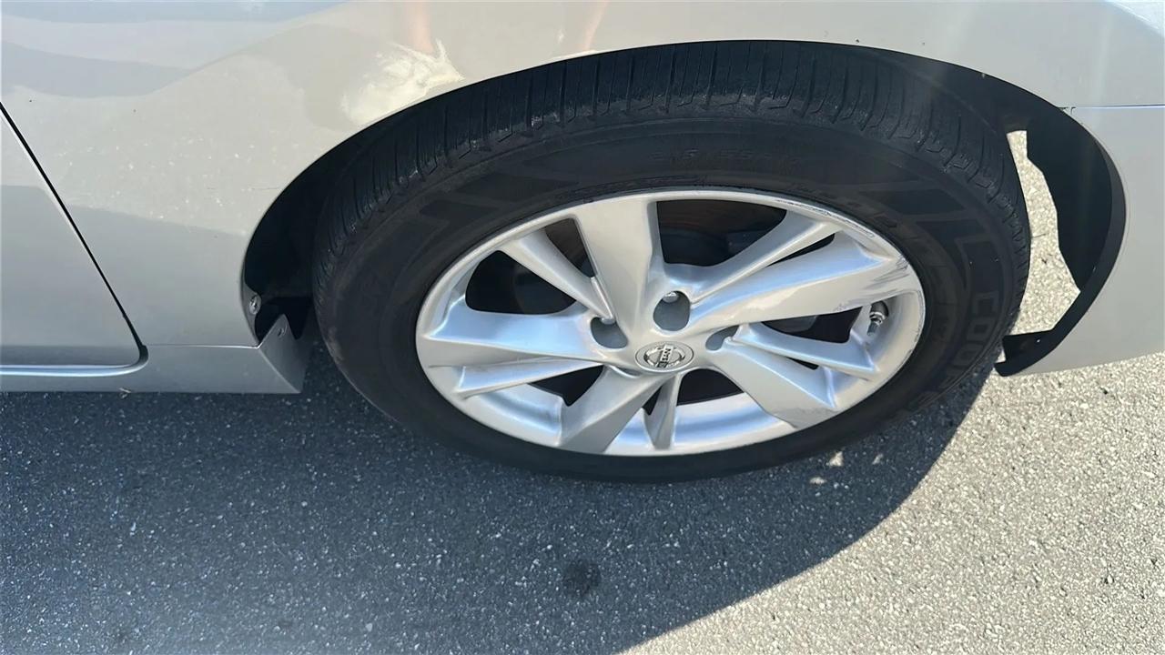 Nissan Altima  2015