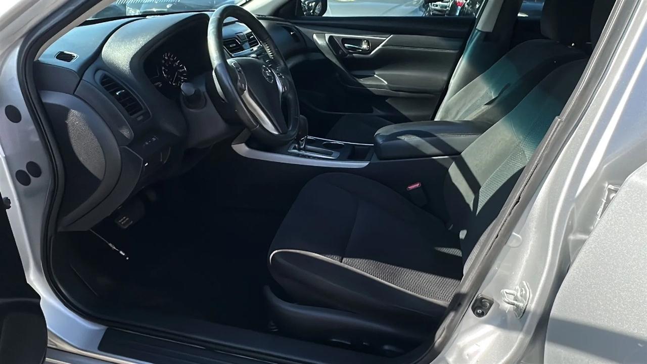 Nissan Altima  2015