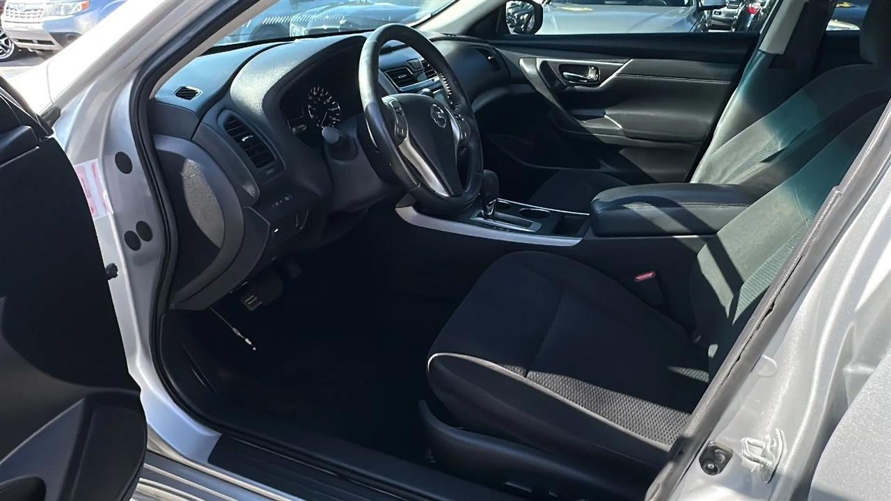 Nissan Altima  2015