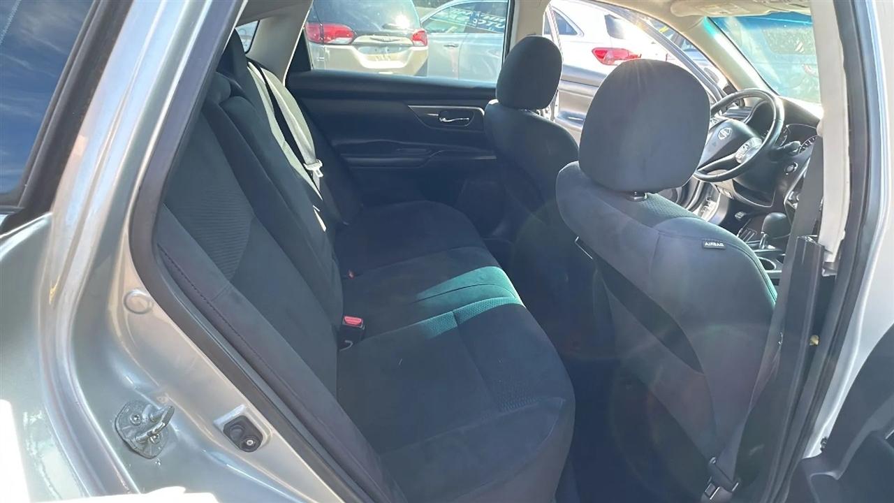 Nissan Altima  2015