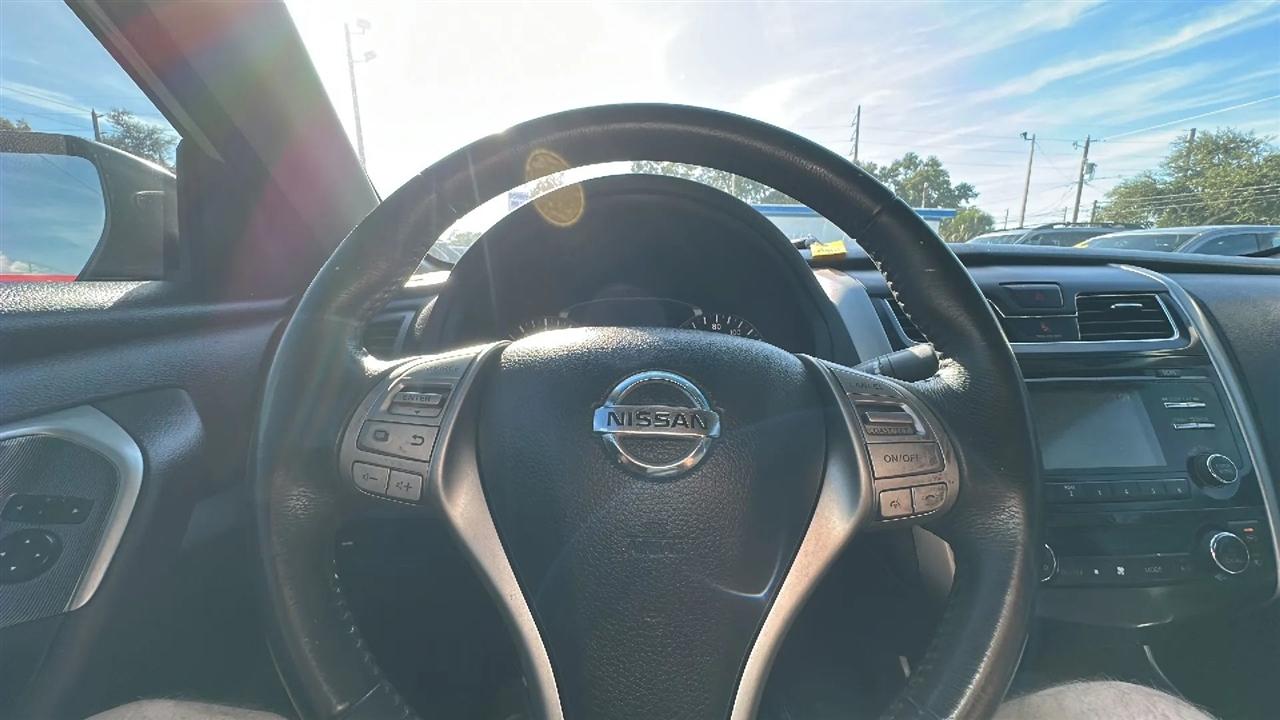Nissan Altima  2015
