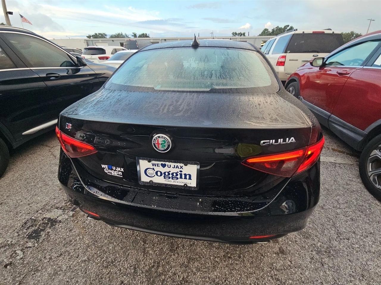 Alfa Romeo Giulia  2017